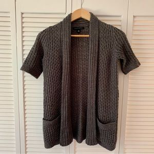 Banana Republic | Short Sleeved Sweater | XS